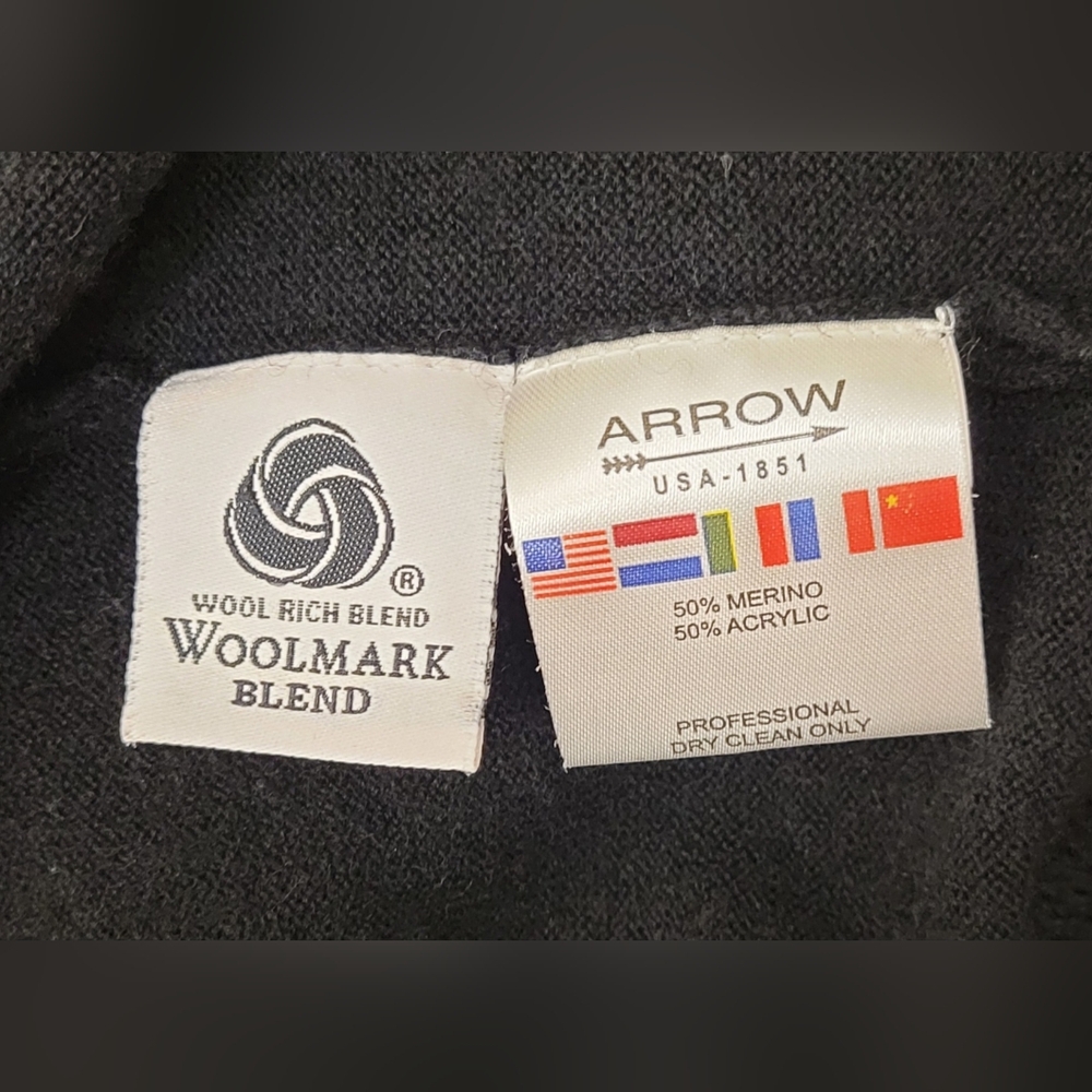Arrow Sport V neck pullover sweater - Picture 4 of 5